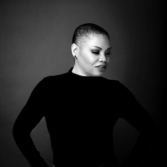 ๐Hi! I'm Denise Michelle. Welcome to My Closet๐ - Picture 7 of 13